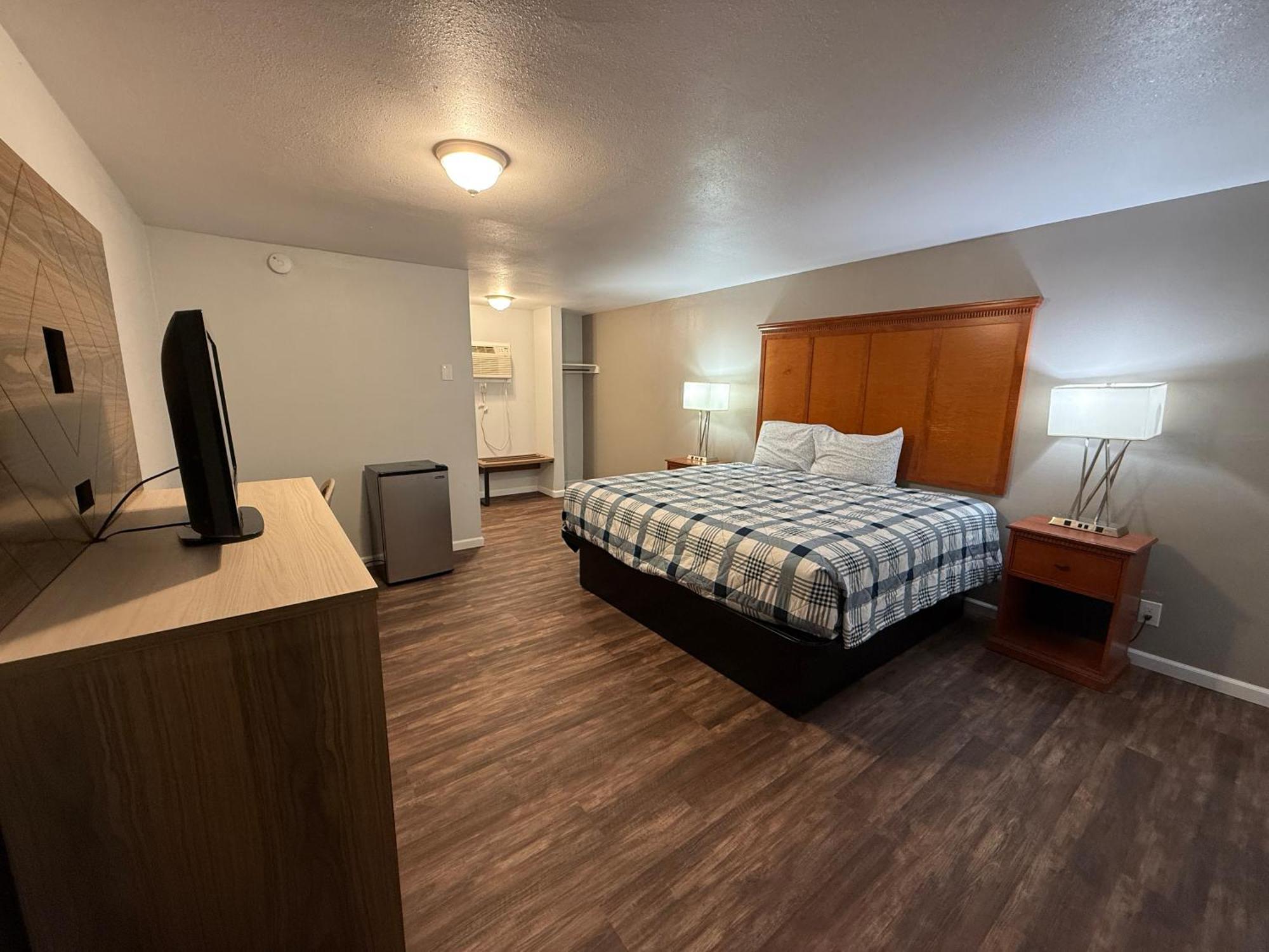 Budget Inn ベンド エクステリア 写真